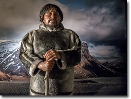 Nuvumiutaq, the Arctic Bay kayaker
A vivid scientific reconstruction, based on human remains, of the face and figure of an Inuk man who lived about 800 years ago.
Canadian Museum of History, IMG2017-0092-0004-Dm
