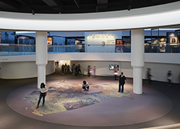 The Hub is a grand rotunda that serves as a gathering place and a point of orientation. It features a colossal image of Canada, captured from space, and a timeline of more than 500 historical events on a touchscreen.
Canadian Museum of History, IMG2018-0032-0008-Dm
