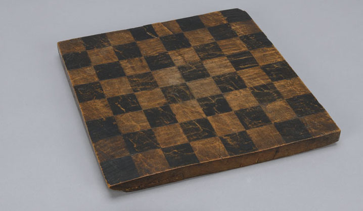 Chessboard 1800s Maple Canadian Museum of History, 2007.22.53