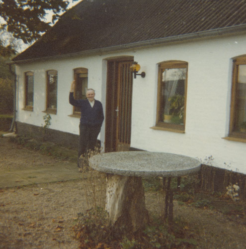 Frederik Bennedsen outside his home in Spandet, Denmark, ca 1978. 