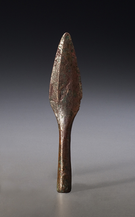 Spear point or knife, Late Archaic, Lake Superior, 3,000–4,000 years ago Native copper Canadian Museum of History, DiJa-1:44