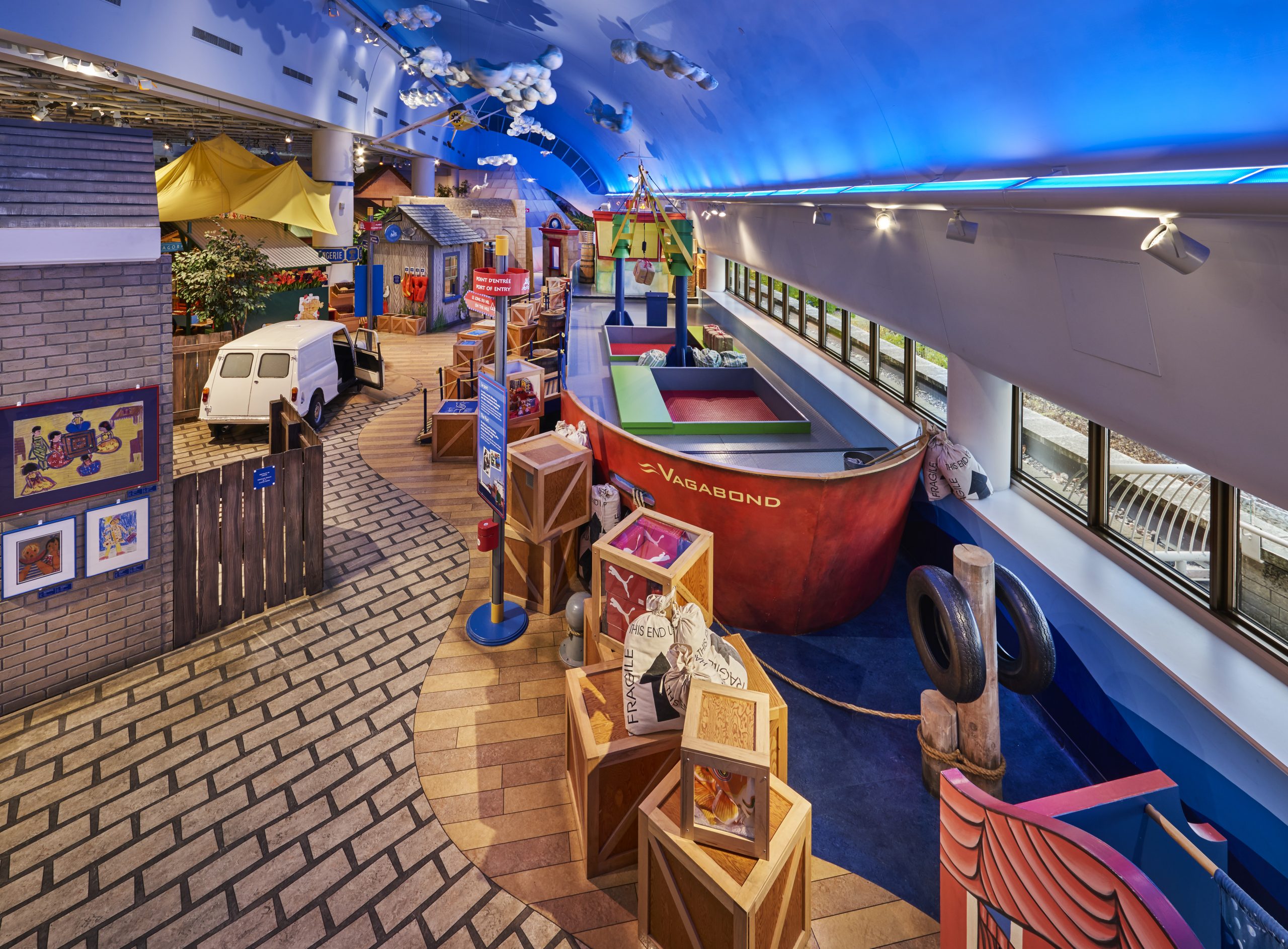 The Canadian Museum of History, located in Ottawa, features a captivating blue ceiling.